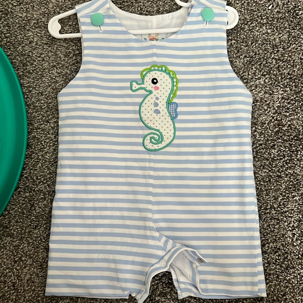 Busy Bees Smocks 18m